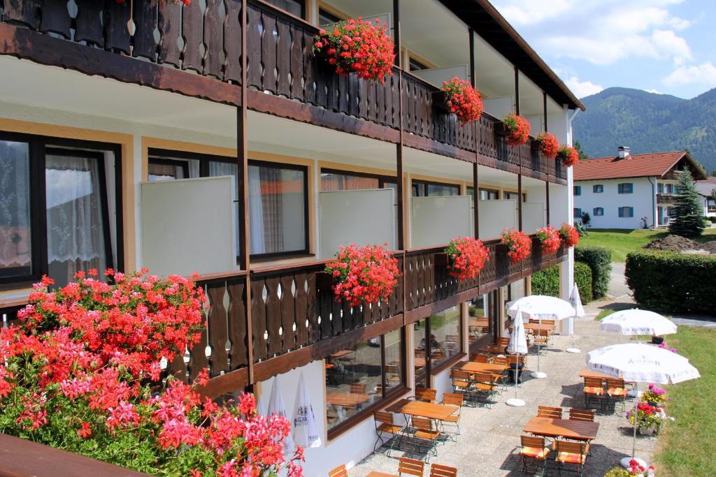 Hotel Alpenblick Berghof ฮาลเบลค ภายนอก รูปภาพ